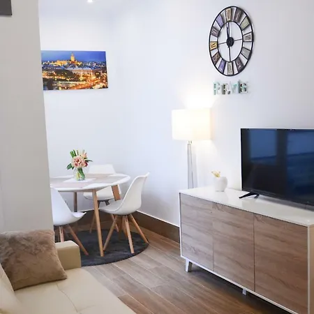 San Jacinto Iii Apartment